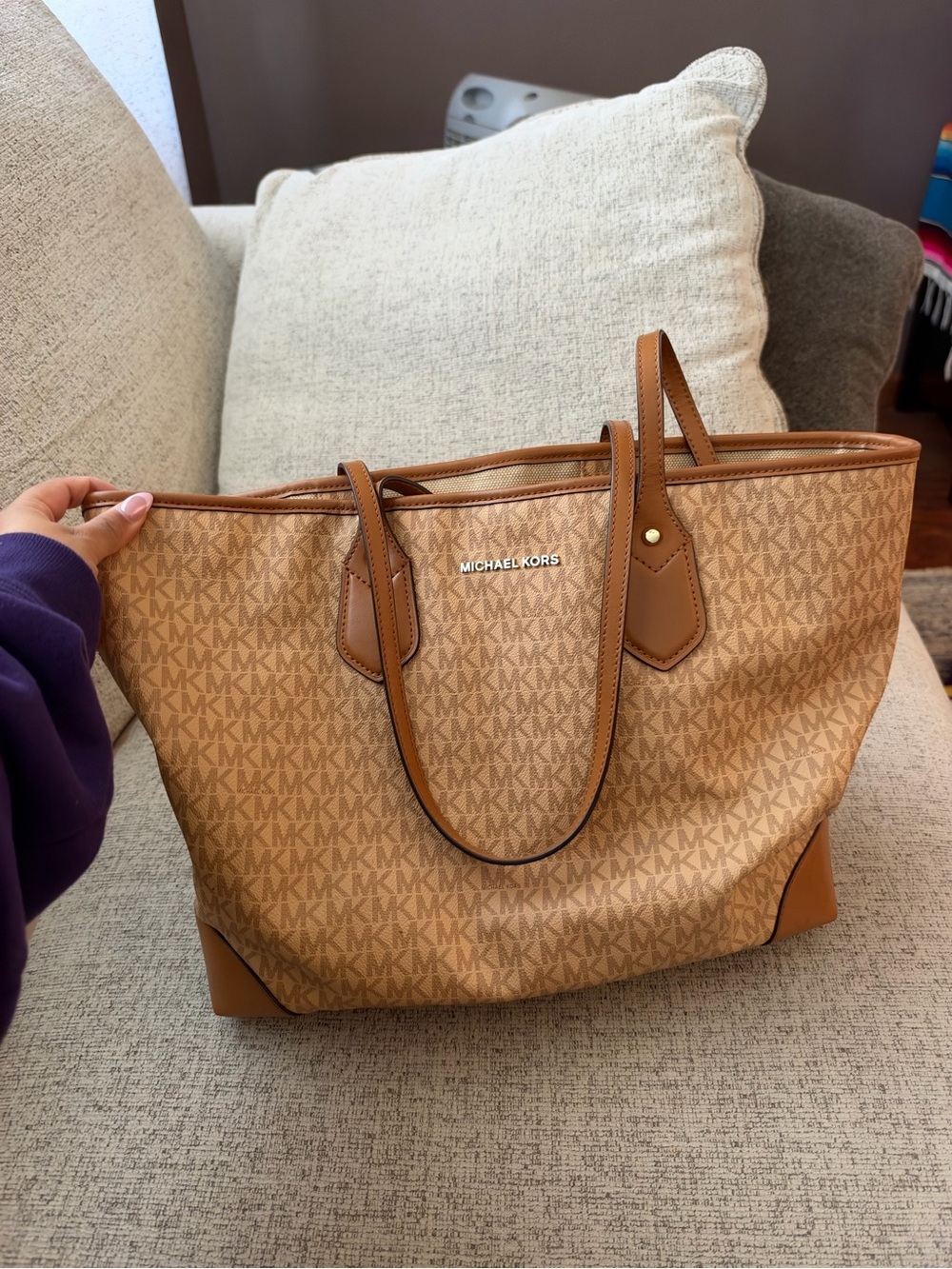 Michael Kors MK Logo Tote in Tan/Caramel